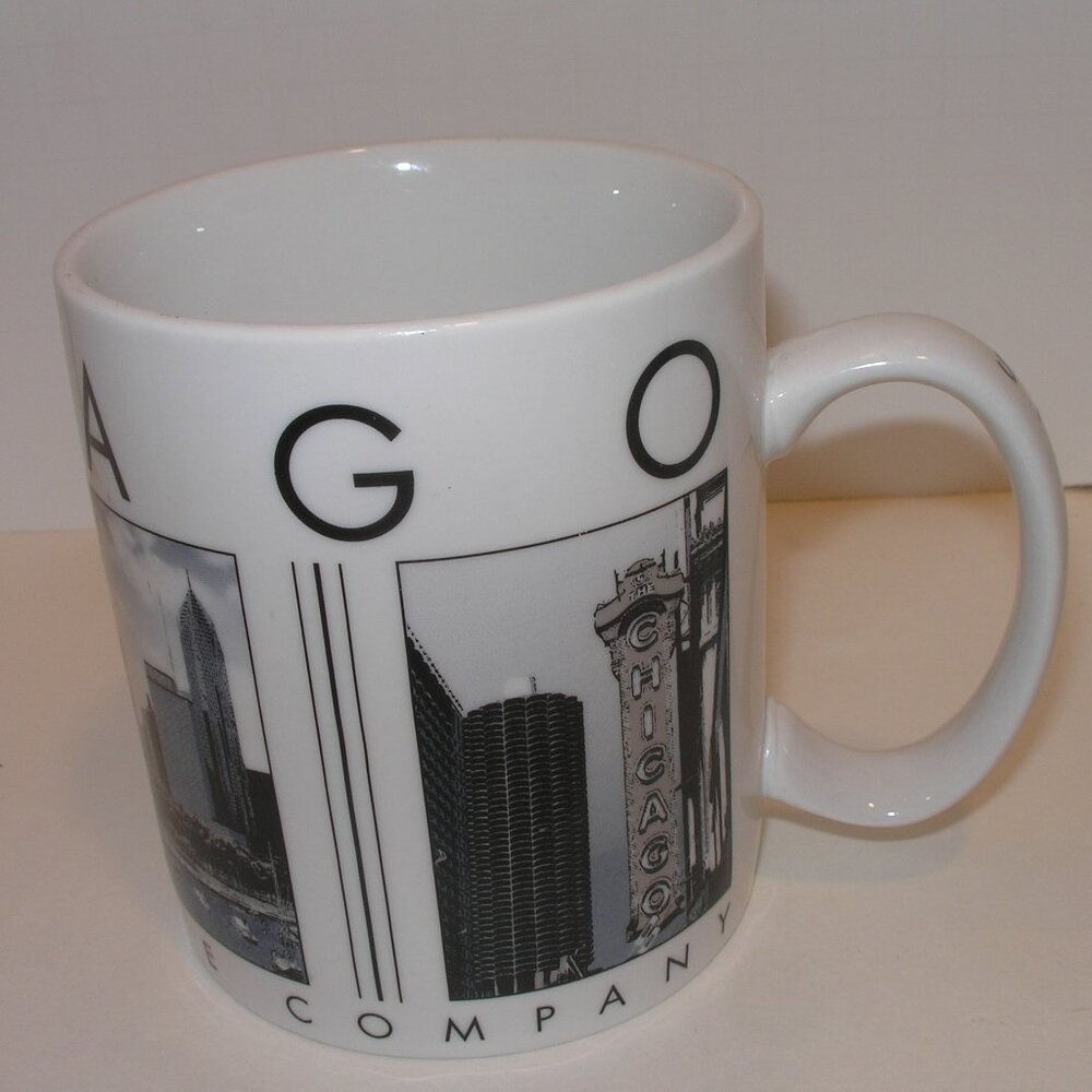 Starbucks 2003 Chicago 16oz Coffee Tea Mug Cup City Scenes Barista White Black - Picture 4 of 7
